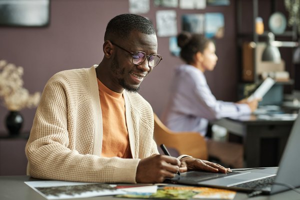 Vérifiez la validité des numéros mobiles avec hlr lookup